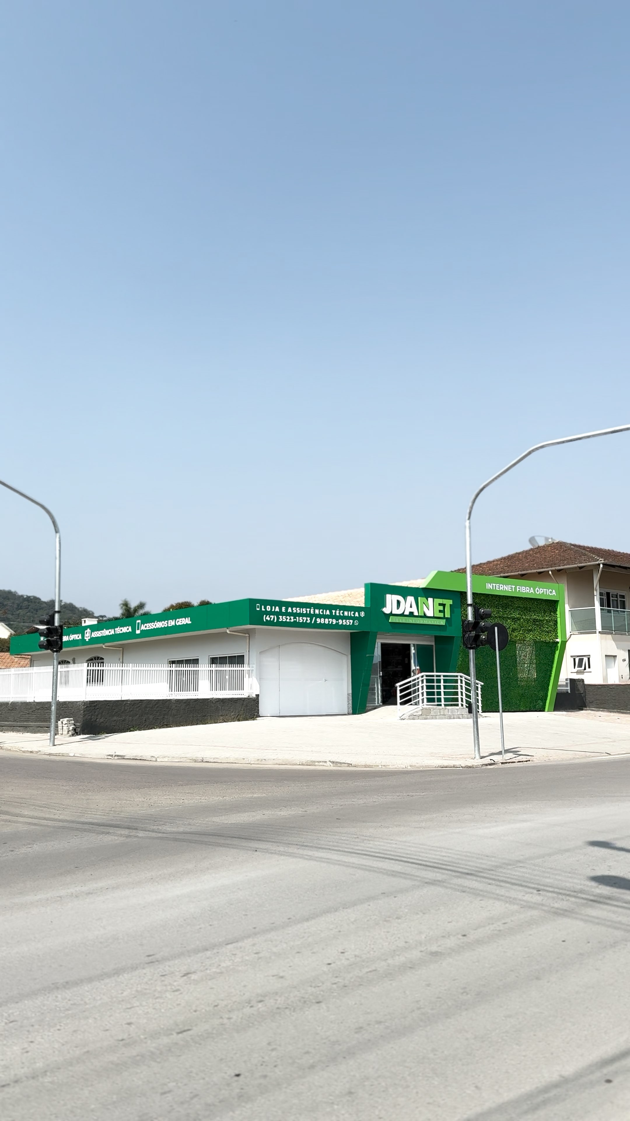 Fachada da loja JDANET Teleinformática em Lontras, SC